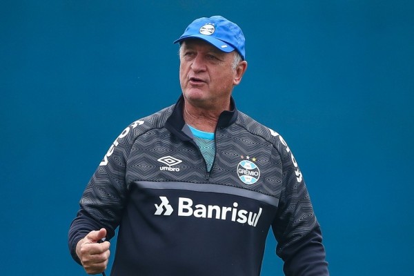 Felipão tem desfalques importantes para o jogo de hoje 