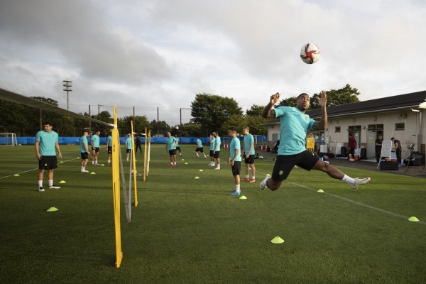 Brasil encara mexicanos por vaga na final 