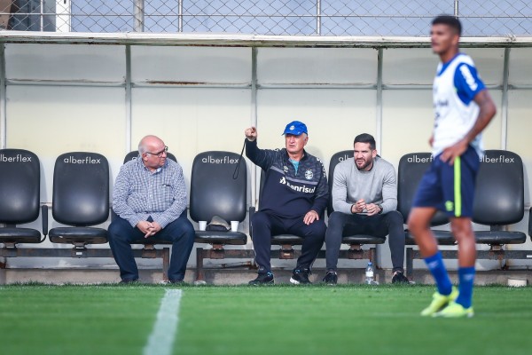 Felipão tem retorno de jogadores experientes 