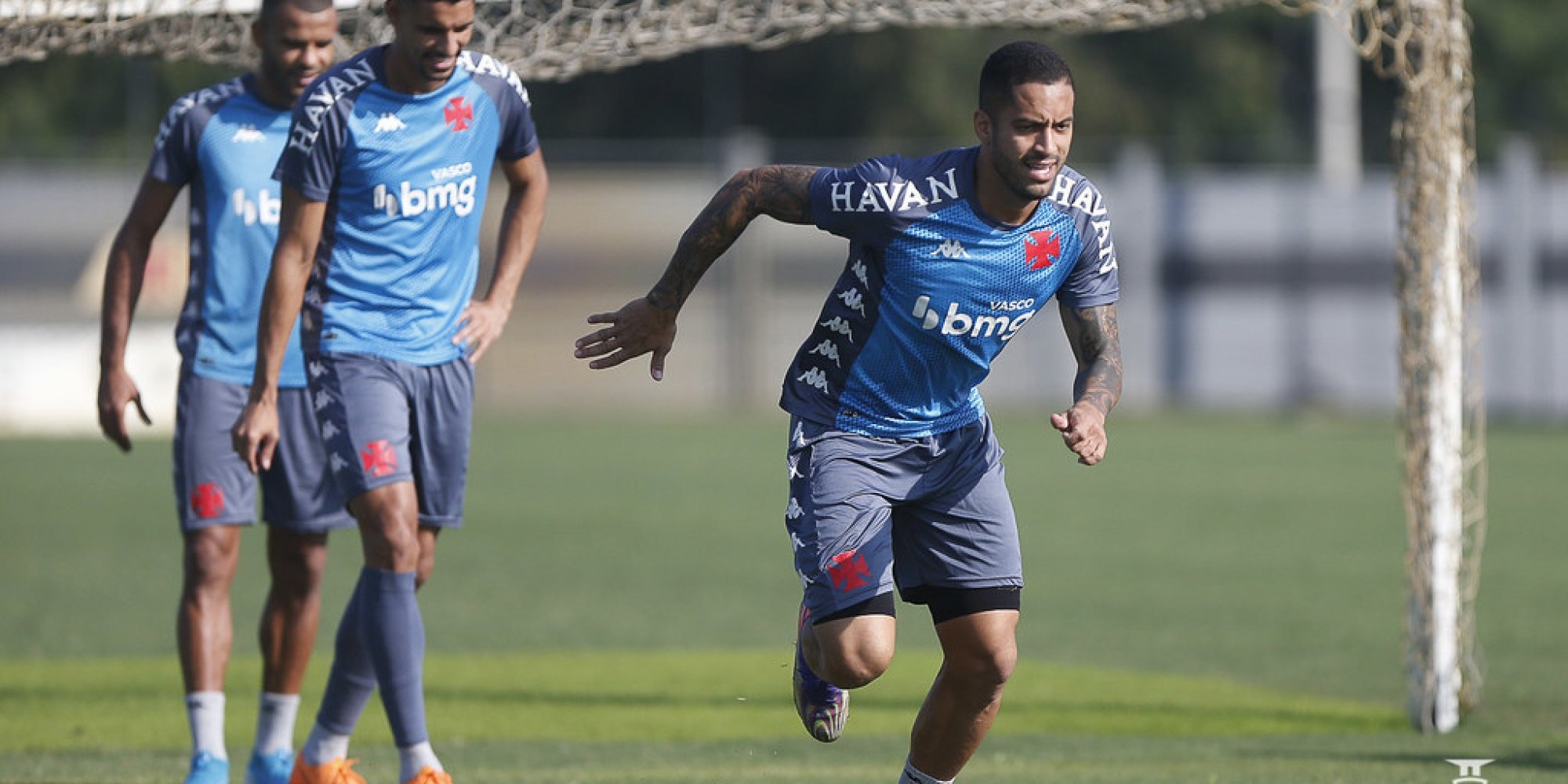 Vasco entra em campo na noite desta terça-feira (10)