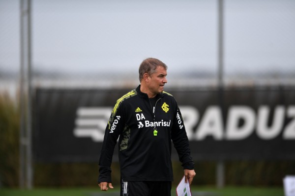 Time de Aguirre não perde há seis jogos no Brasileirão 