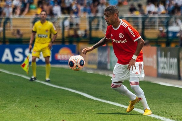 Atacante Matheus é um dos jogadores promovidos 
