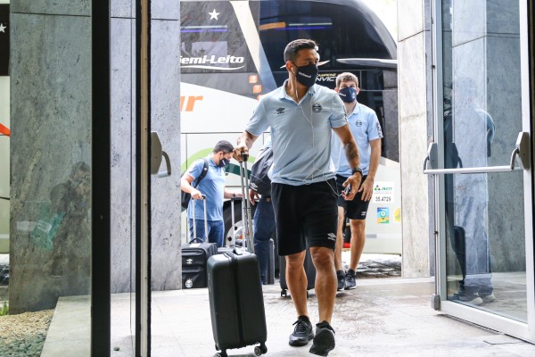 Tricolor busca em São Paulo vitória fora de casa