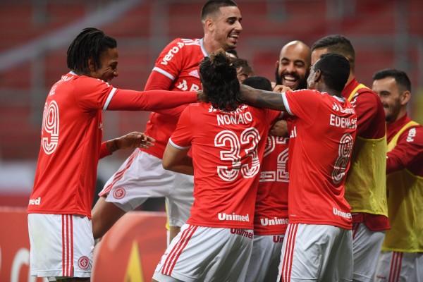Colorado voltou a vencer por 2 a 1