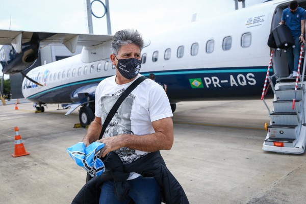 Desfalcado, Grêmio encara o Athetico Paranaense pelo Brasileirão