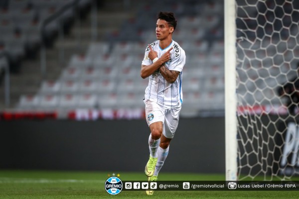 Ferreira marcou o gol que garantiu os três pontos ao tricolor