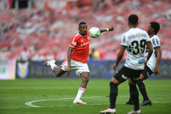Colorado esteve a frente do placar em duas oportunidades