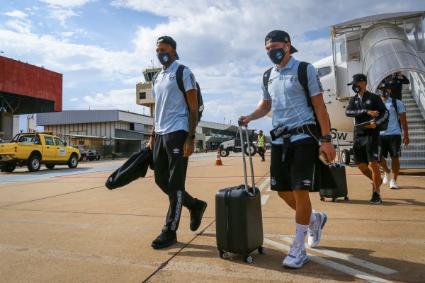 Grêmio está em Cuiabá para jogo desta noite 