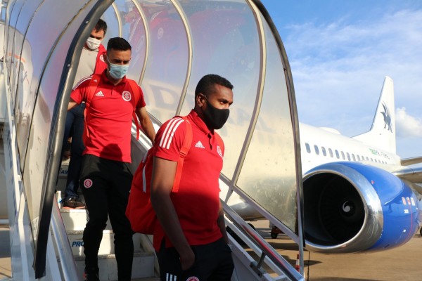 Edenílson é dúvida para jogo de hoje