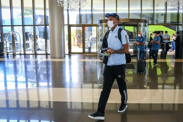 Grêmio joga no Paraguai nesta noite 