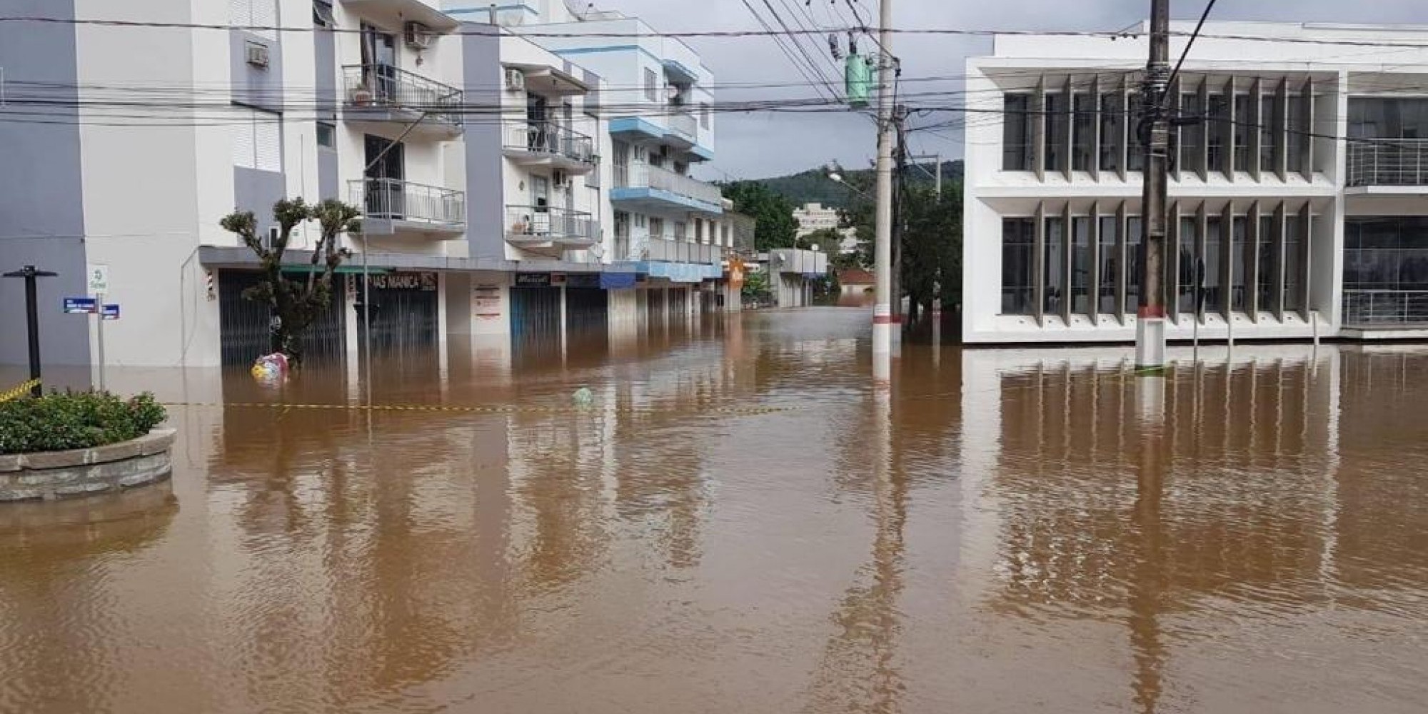 Entroncamento das ruas Duque de Caxias e Tiradentes Entroncamento das ruas Duque de Caxias e Tiradentes