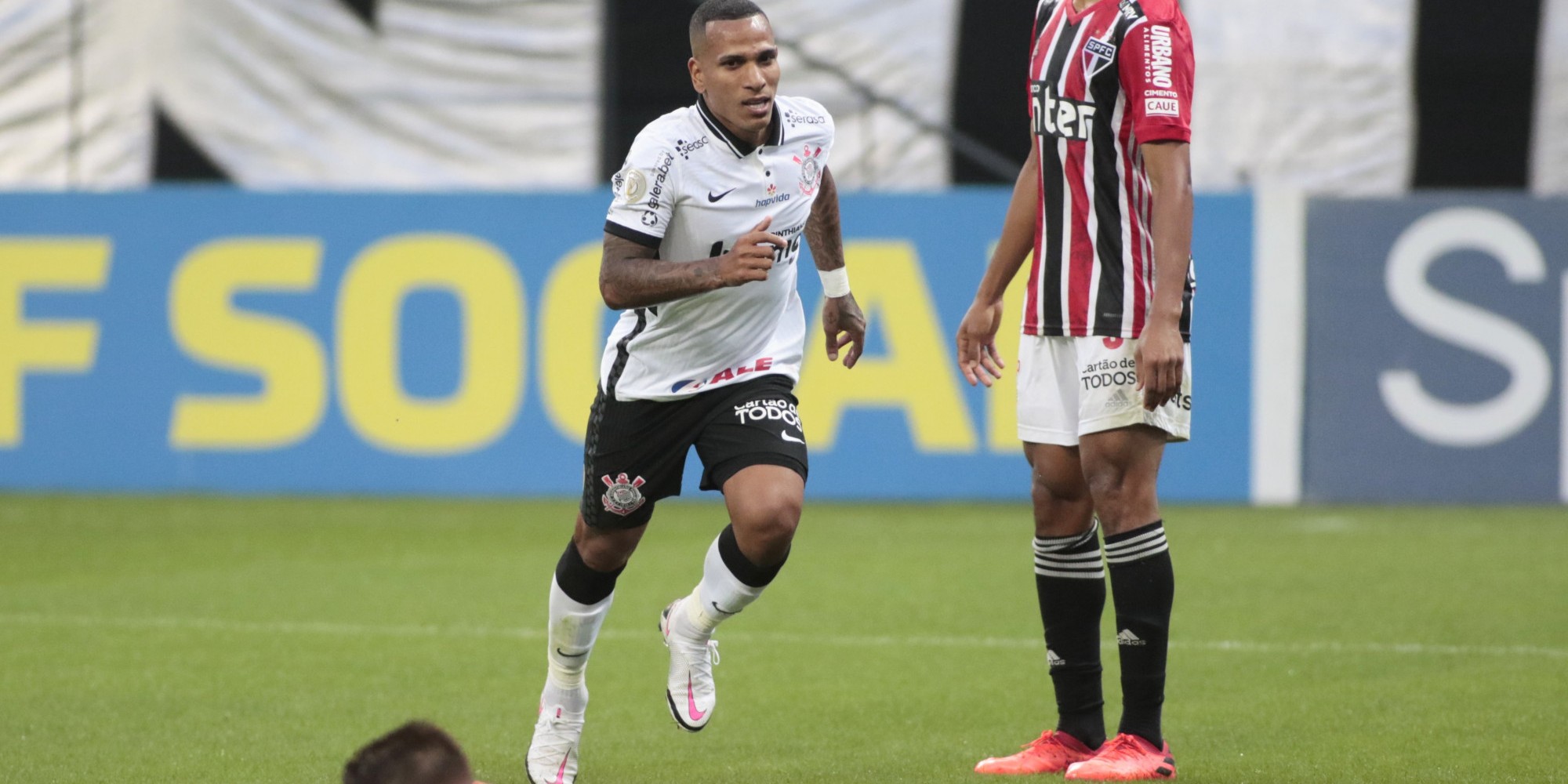Otero marcou o gol da vitória do Corinthians no clássico Otero marcou o gol da vitória do Corinthians no clássico