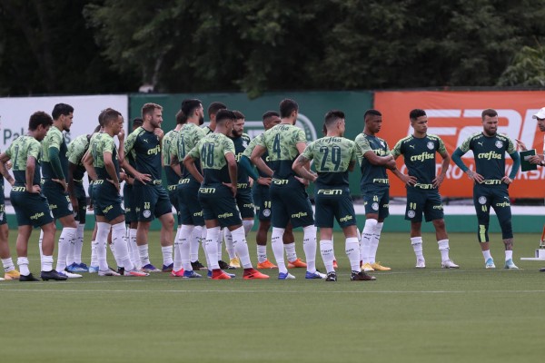 Palmeiras recebe paraguaios por vaga na semifinal 