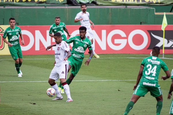Brasil ficou no 0 a 0 diante da Chapecoense 