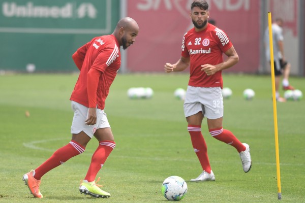 Colorado encara o Bahia nesta tarde 