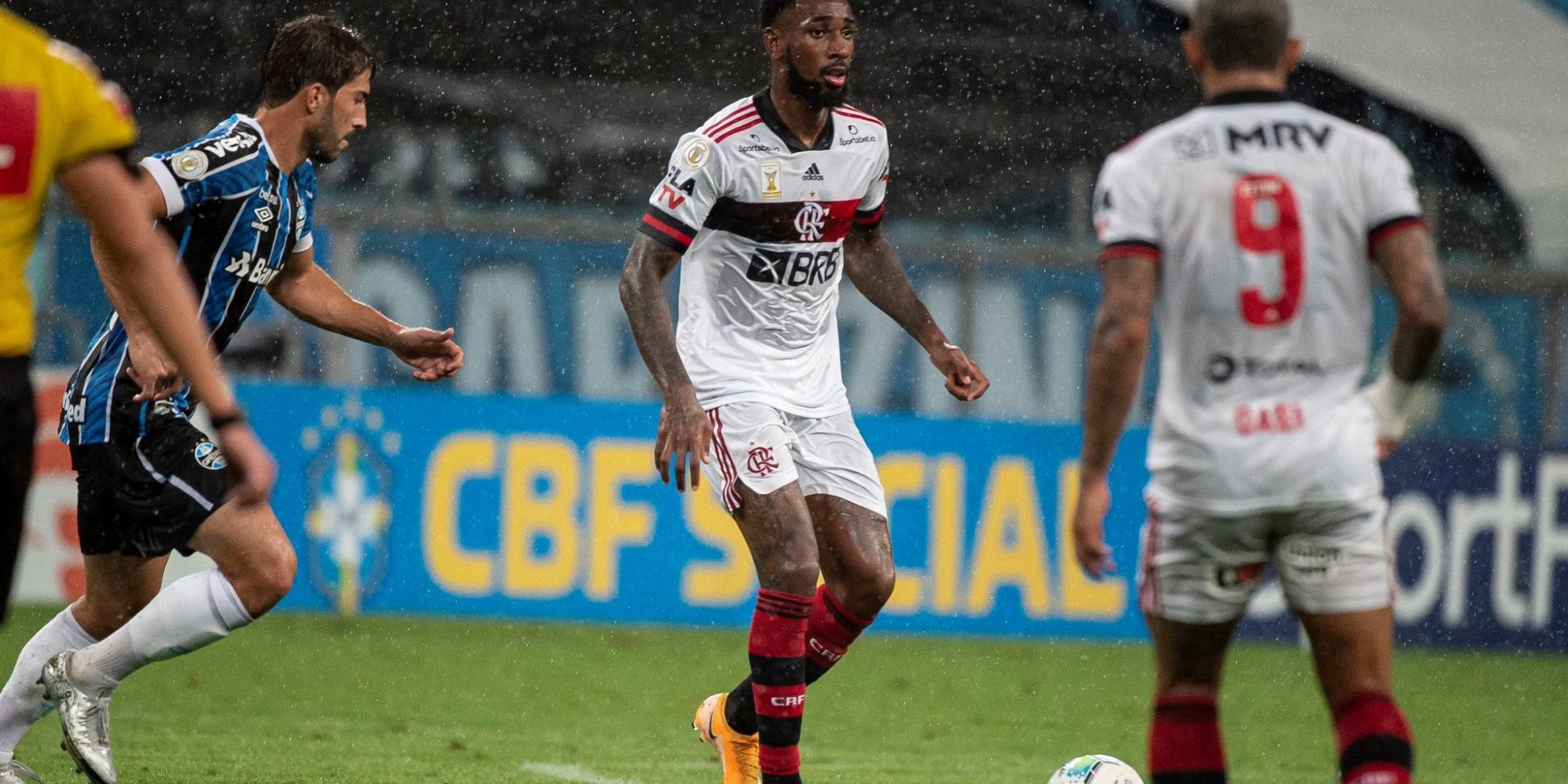Flamengo levou a melhor em Porto Alegre