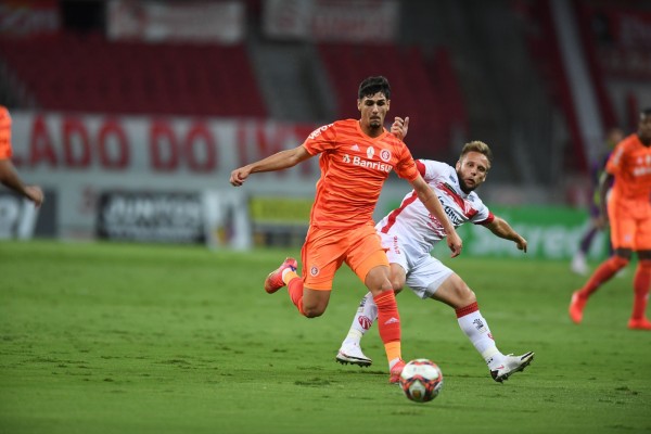 Com gol contra no fim Inter perde para o São Luiz 