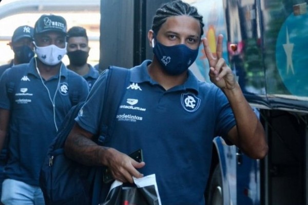 Remo faz referência ao “Dia do Fico” e “Chaves” para anunciar permanência de Felipe Gedoz 