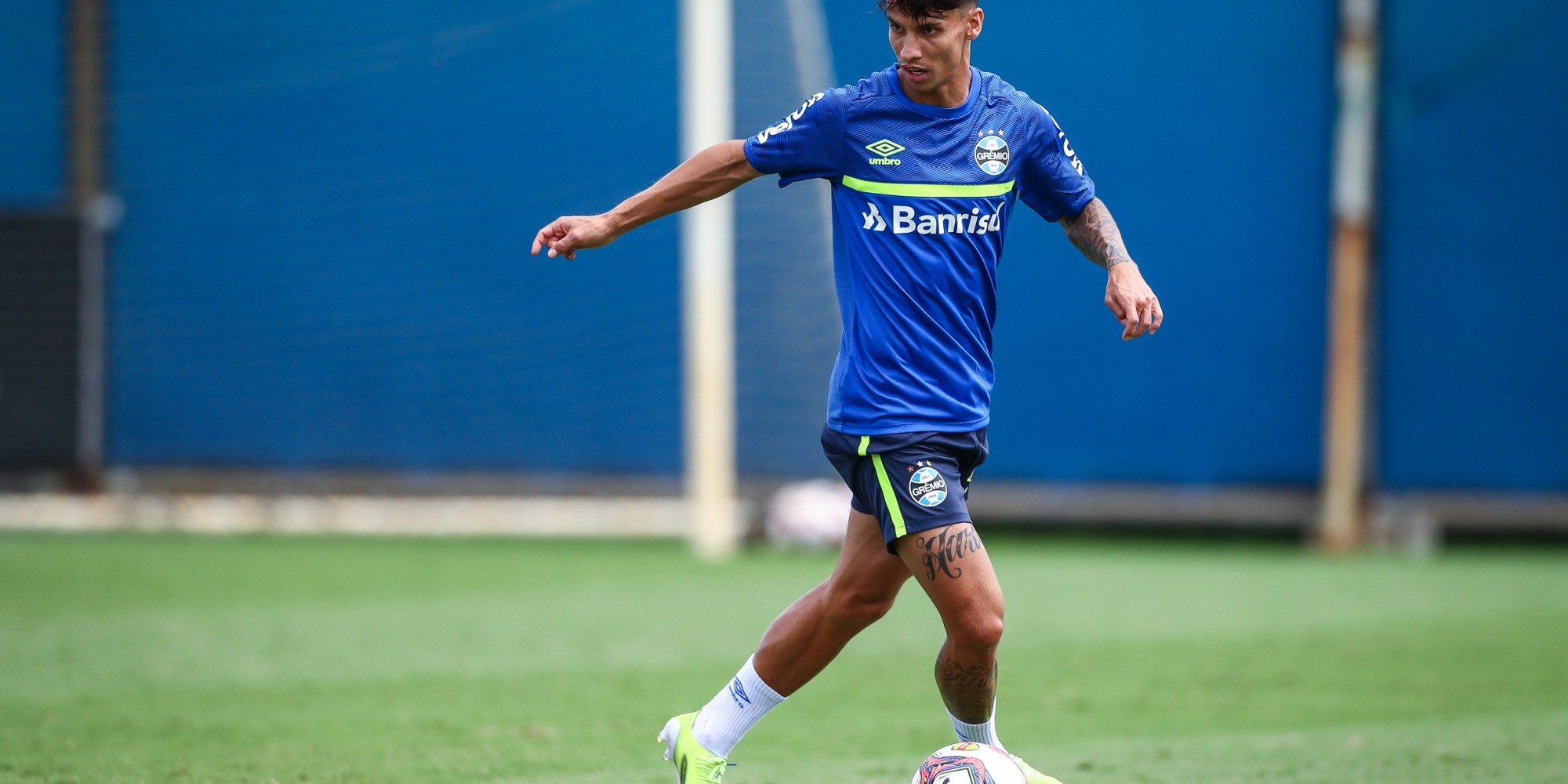 Ferreira é uma das referências do jovem time do Grêmio Ferreira é uma das referências do jovem time do Grêmio