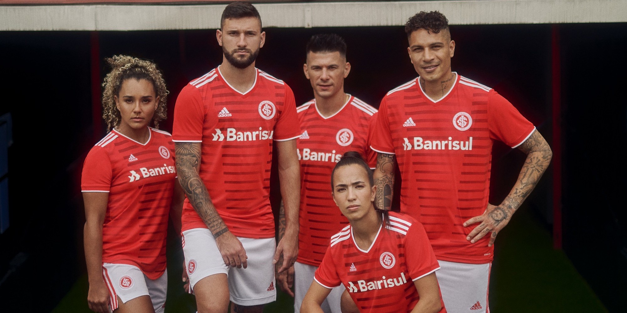 Inter e Adidas divulgaram novo manto colorado Inter e Adidas divulgaram novo manto colorado