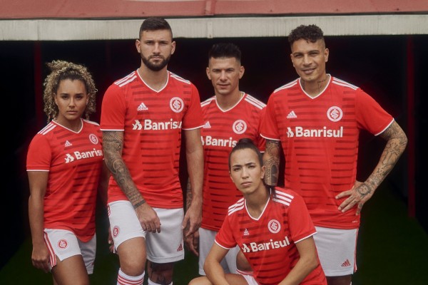 Inter e Adidas divulgaram novo manto colorado 