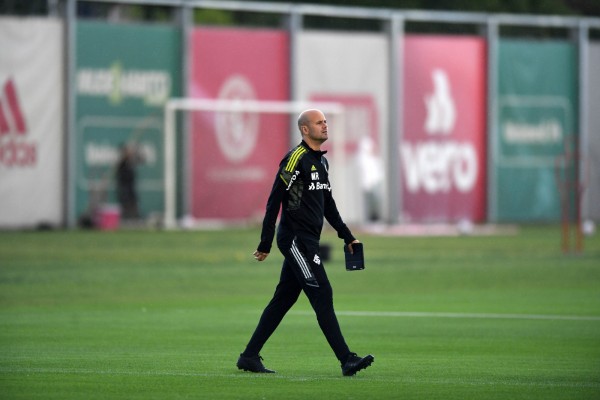 Ramírez pode promover mudanças na equipe colorada 