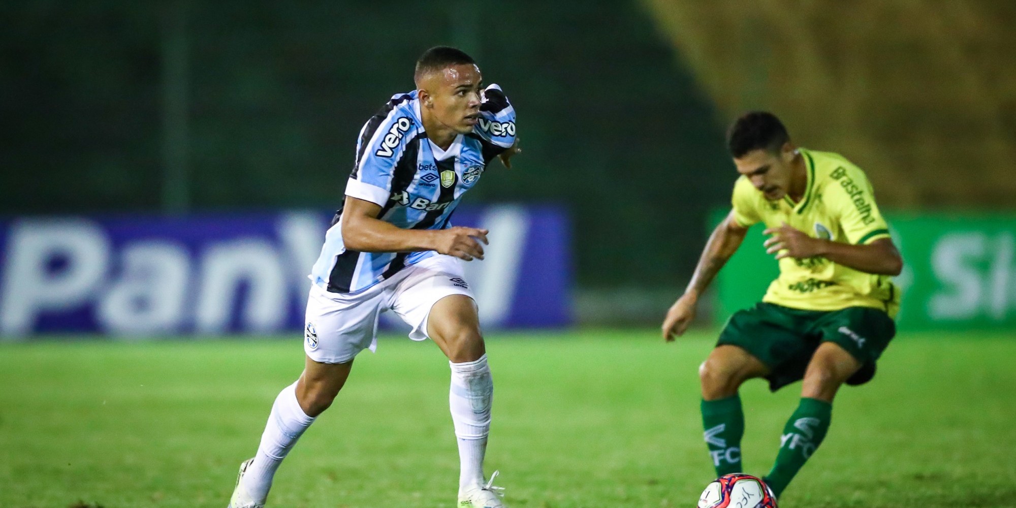 Vanderson marcou um dos gols tricolor Vanderson marcou um dos gols tricolor