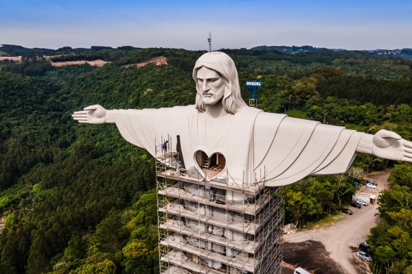  coração do Cristo, a 34 metros de altura, permitirá uma visão contemplativa ao Vale do Taquari