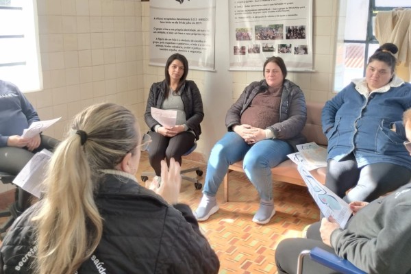 Encontro de Gestantes reúne futuras mamães em Relvado