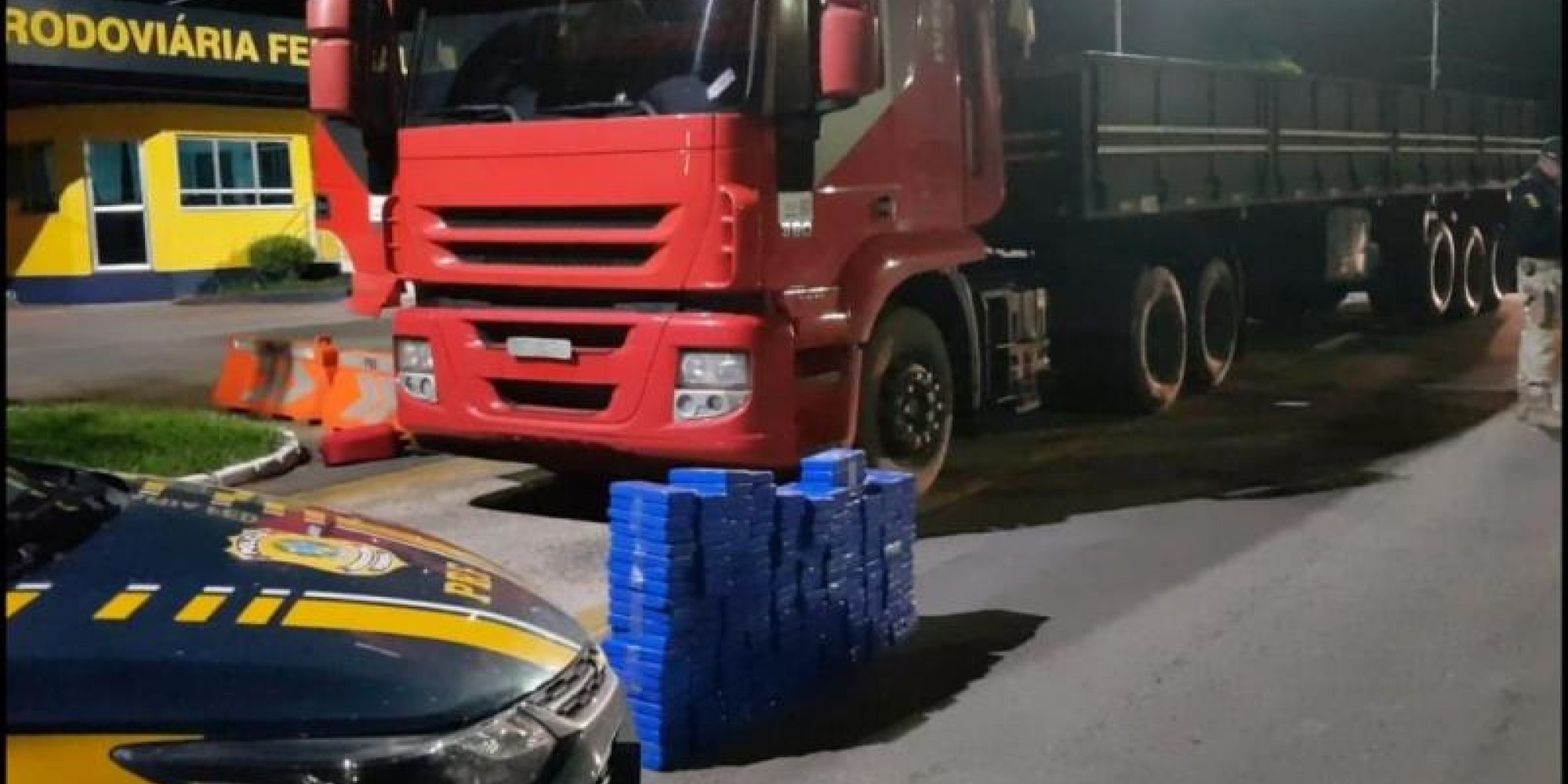 Batedor do caminhão já havia sido preso em outra abordagem Batedor do caminhão já havia sido preso em outra abordagem
