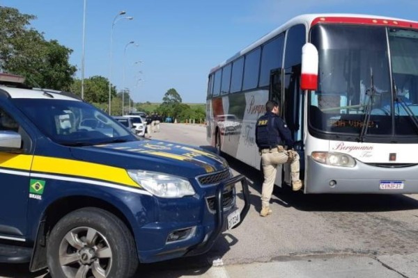 Campanha serviu para orientar e fiscalizar motoristas e passageiros