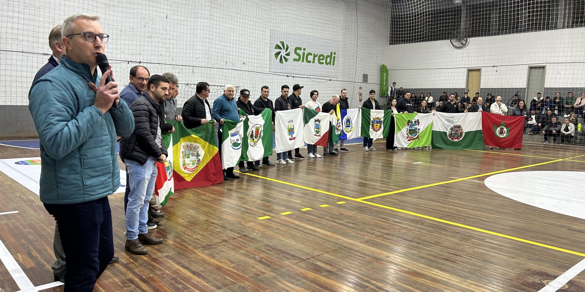 Os jogos serão realizados em Guaporé, Vespasiano Corrêa e Arvorezinha. A rodada inaugural foi disputada na semana passada no Centro Social Urbano de Roca Sales.
