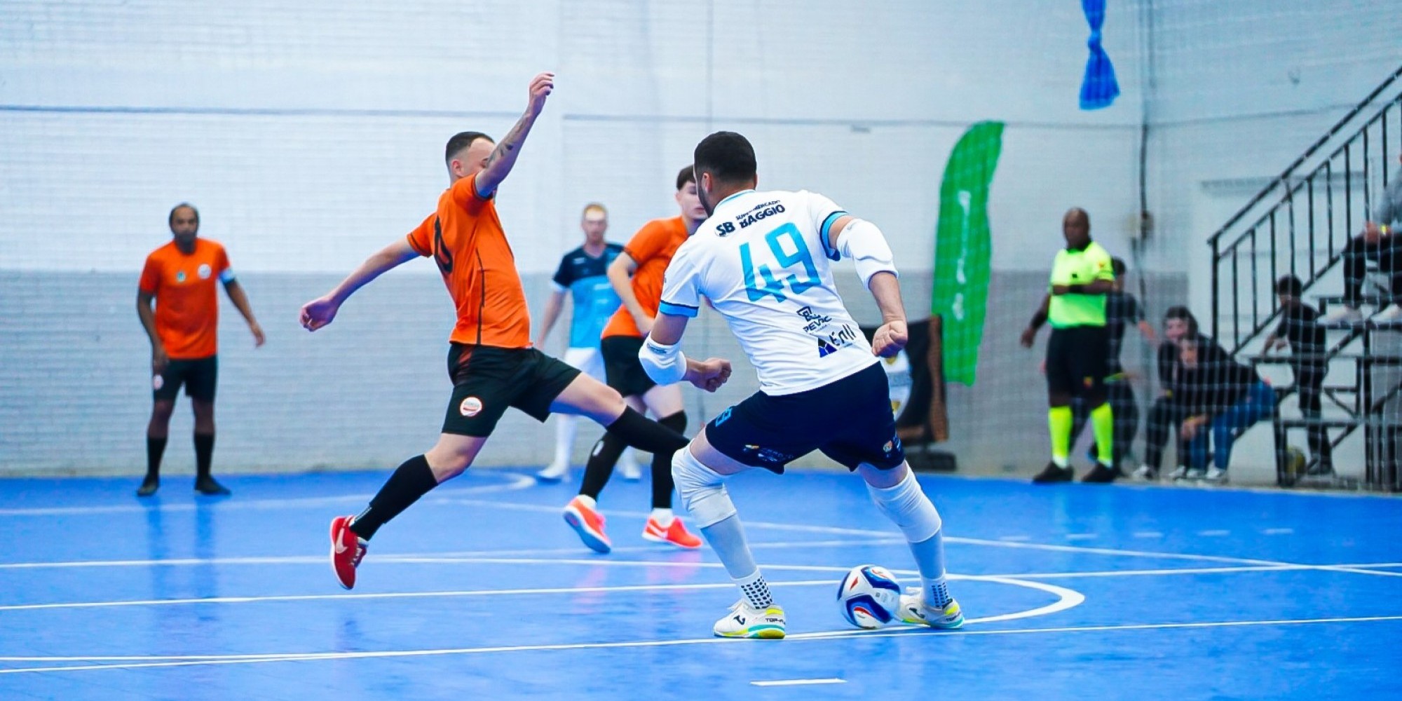 O Ginásio Municipal de Esportes de Muçum se prepara para receber, a partir das 19h, uma das rodadas mais aguardadas do torneio.