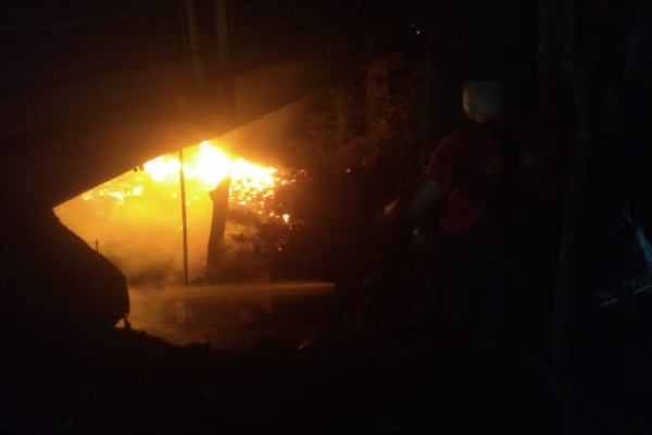 Incêndio consome moradia situada sob ponte em Lajeado