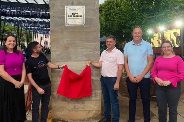 Muçum Inaugura Nova Rua Coberta e Pracinha Infantil
