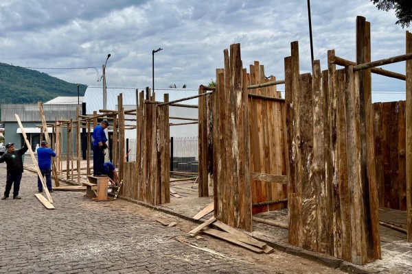 Muçum inicia construção das barracas da 34ª Semana Farroupilha