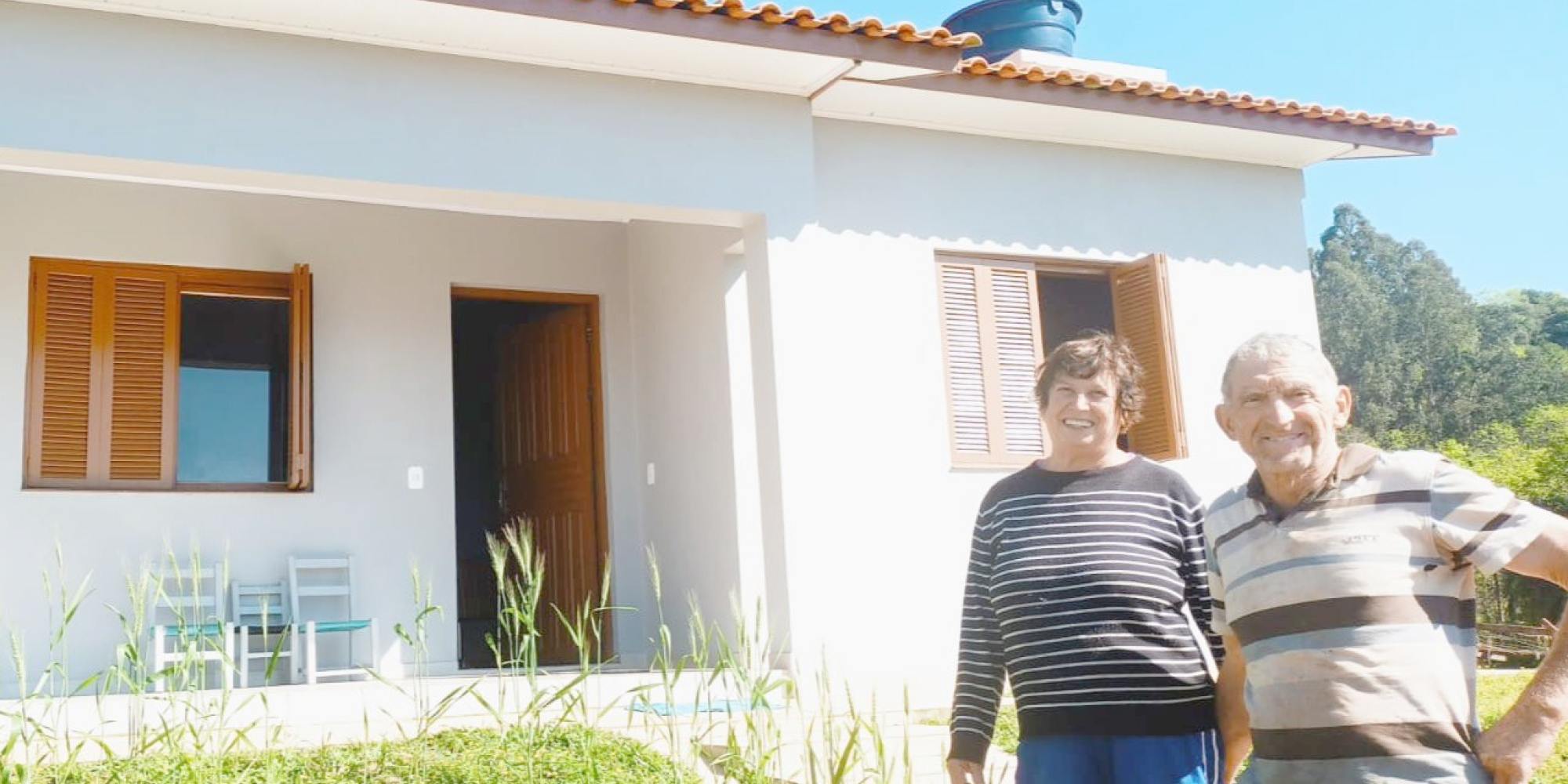 A iniciativa é uma parceria entre o Governo Federal, o Sindicato dos Trabalhadores Rurais (STR) e a Cooperativa de Habitação da Agricultura Familiar (COOHAF).