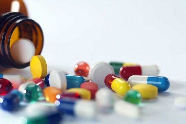 Cada farmácia deverá fazer a gestão dos estoques para evitar que falte a alguém