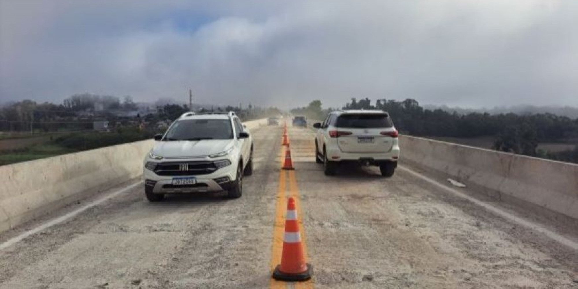 Ponte da ERS-130 é fechada para aplicação do asfalto