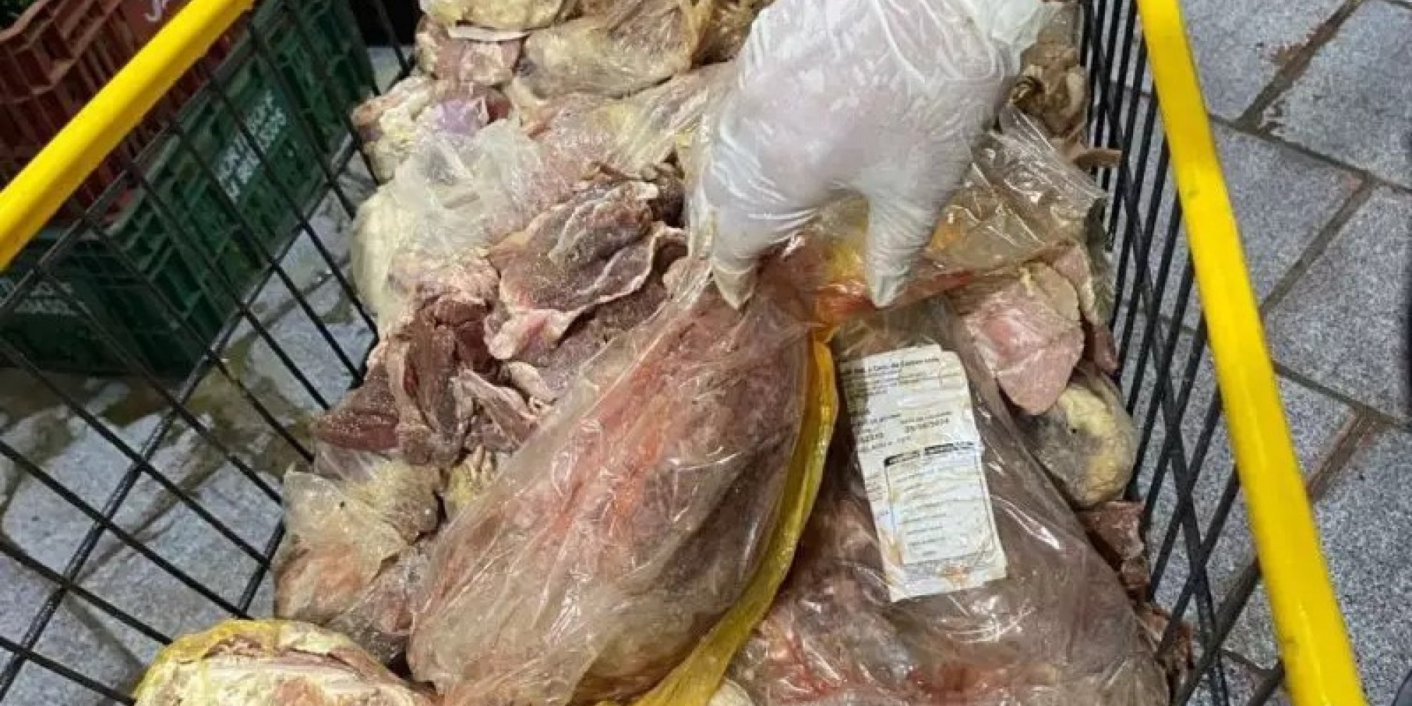 Fiscalização apreende 35 toneladas de alimentos impróprios no litoral do RS