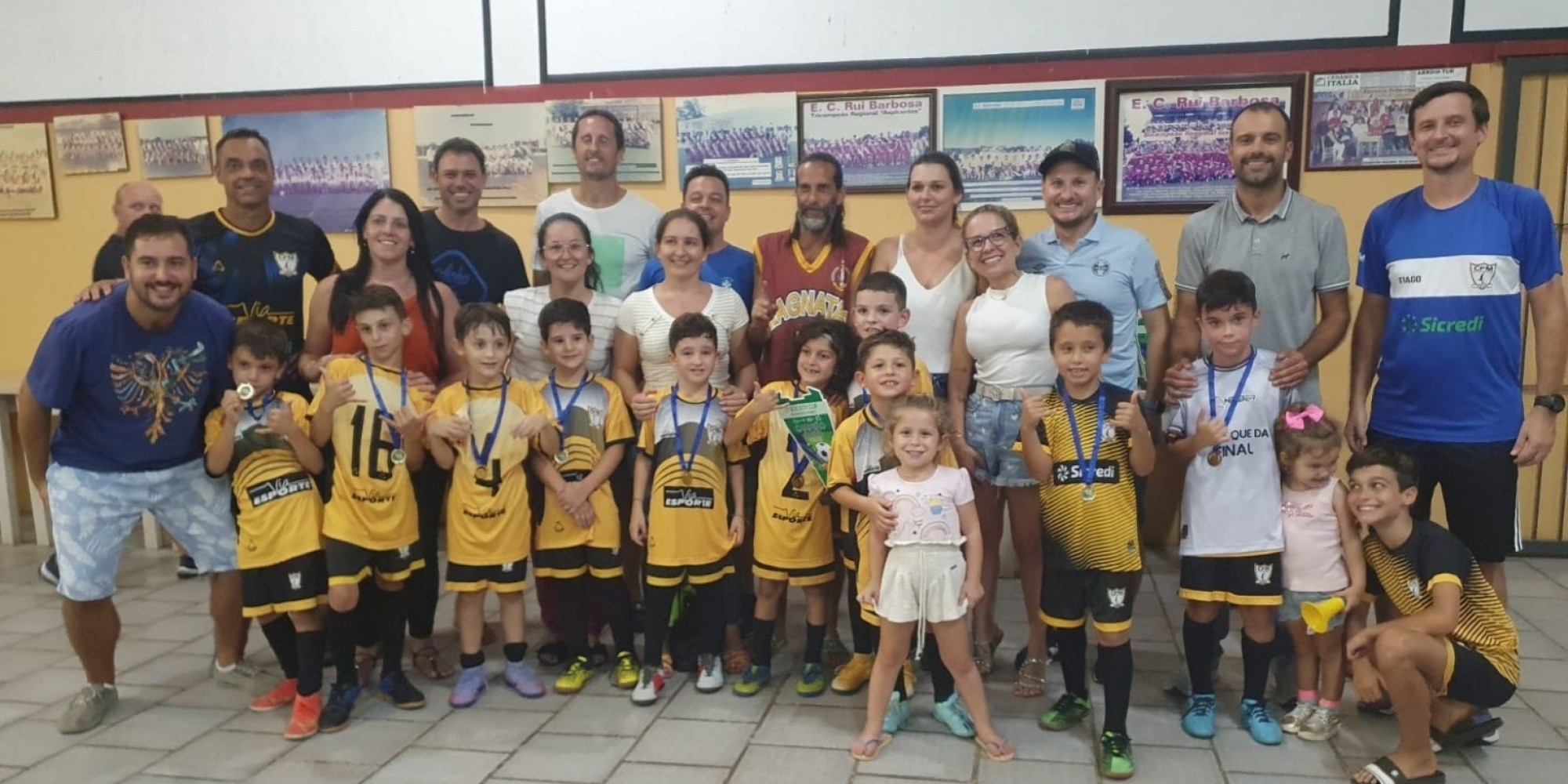 CFM Centro Esportivo recebe o Colégio Madre Bárbara na estreia da Liga Baby de Futsal