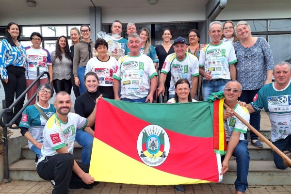 Roca Sales recebe voluntários de Arroio Trinta SC