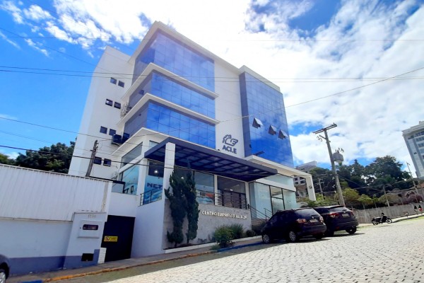 A primeira chamada ocorre às 18h30min e a segunda às 18h45min