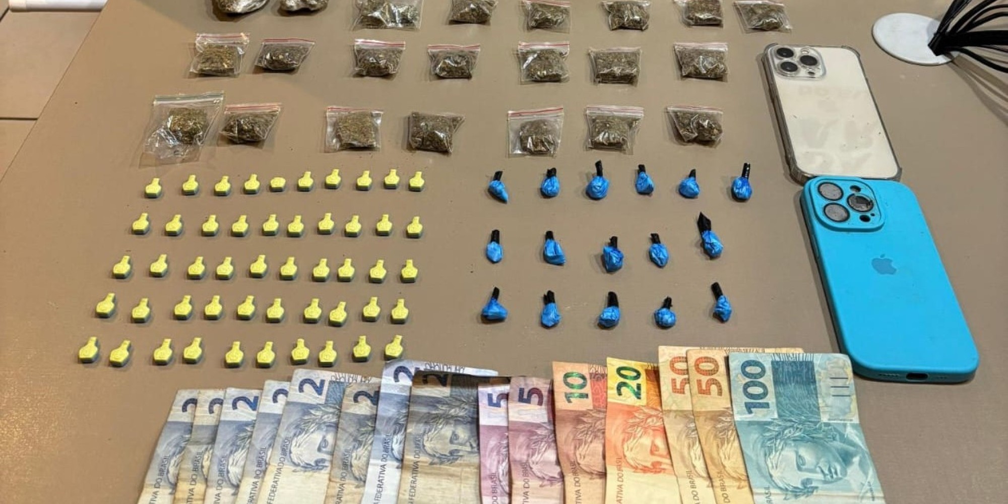 Após tentativa de fuga, dupla é presa por tráfico em Teutônia