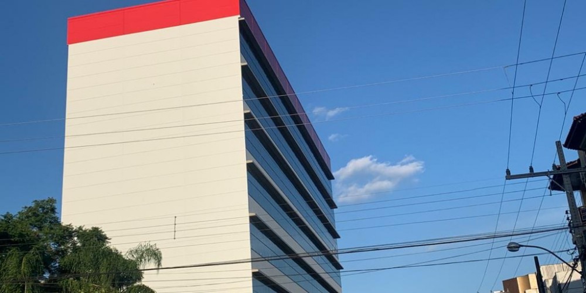 Mulher estava internada na UTI do HBST 