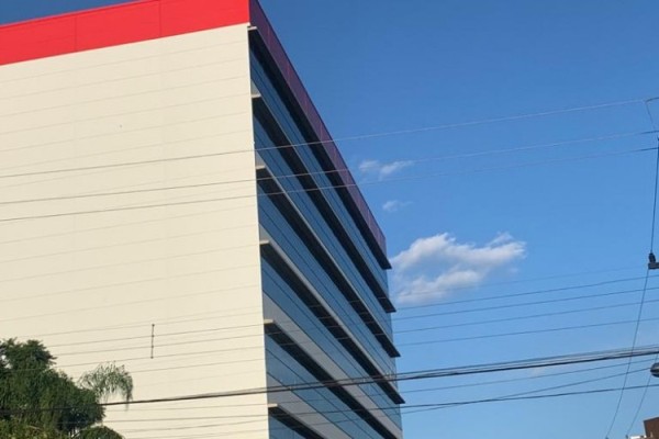 Mulher estava internada na UTI do HBST 