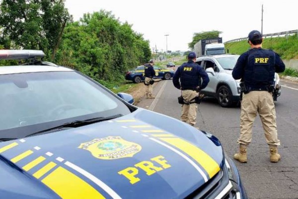 No mesmo período, 1.376 condutores foram autuados por infrações relacionadas à embriaguez ao volante