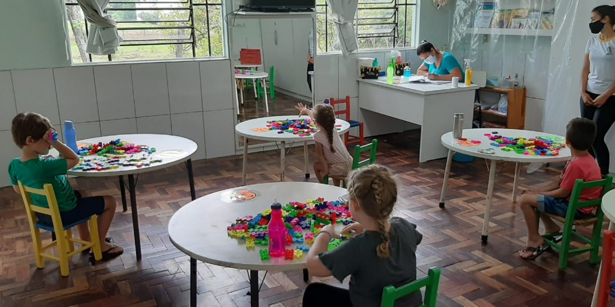 Cerca de 30% dos alunos retornaram as atividades presenciais nesta segunda Cerca de 30% dos alunos retornaram as atividades presenciais nesta segunda