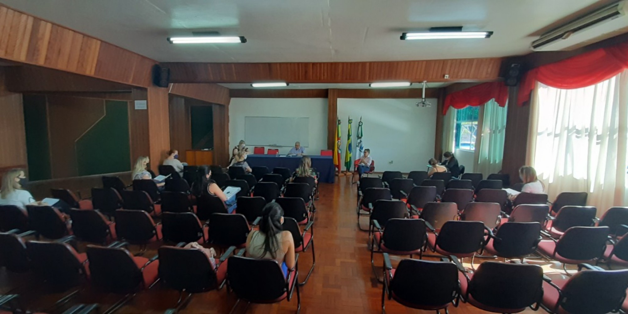 Aulas seguem de forma remota Aulas seguem de forma remota