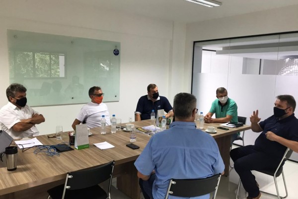Foram abordados temas relacionados à agricultura regional e ao planejamento de ações para o enfrentamento de demandas históricas